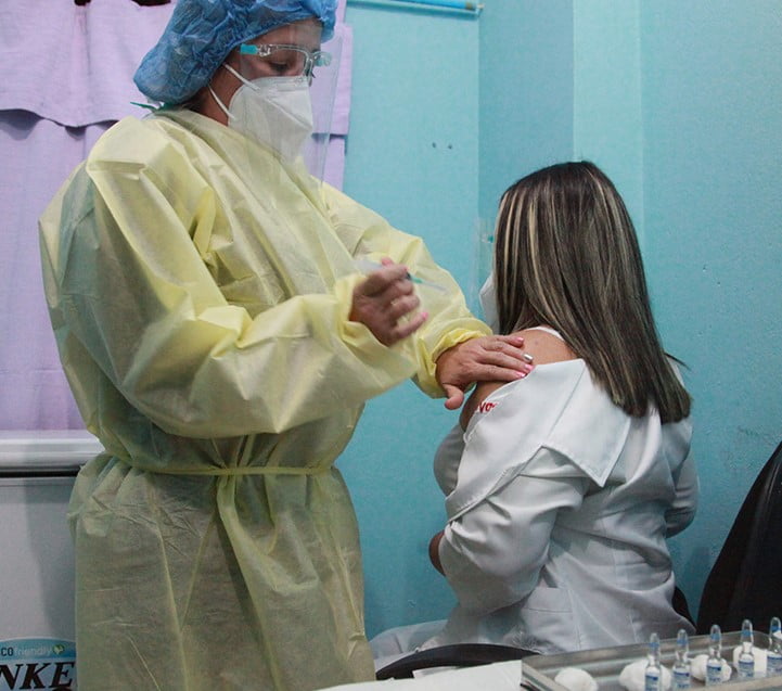 enfermera vacuna Sputnik V Maturin