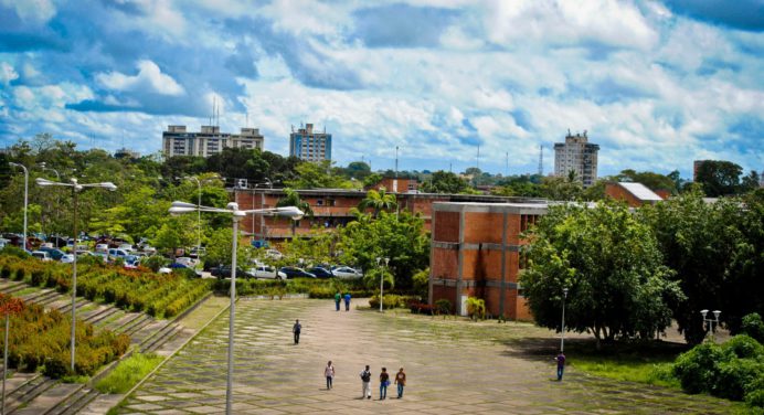 UDO Monagas implementa clases online y atiende solicitud de estudiantes