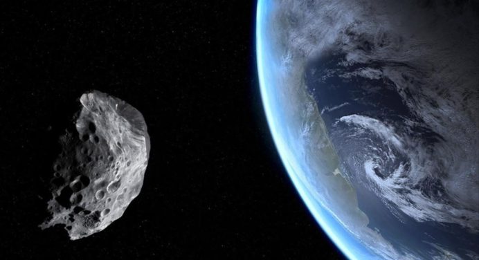 Un asteroide pasó a 2 millones de kilómetros de la Tierra