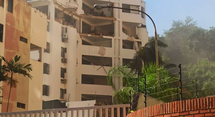 Explosión de apartamento en Valencia deja cuatro heridos (+video)