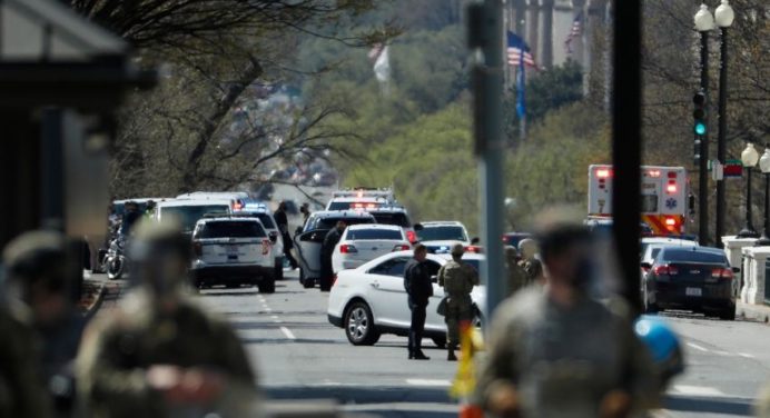 Murió policía y presunto atacante en el Capitolio de Estados Unidos