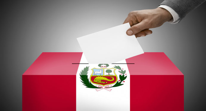 Perú va a elecciones en medio de incertidumbre y pandemia