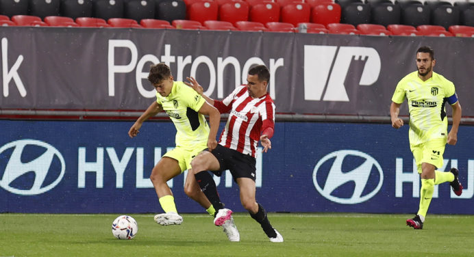 Atlético de Madrid se mantiene líder de La Liga tras caer en Bilbao