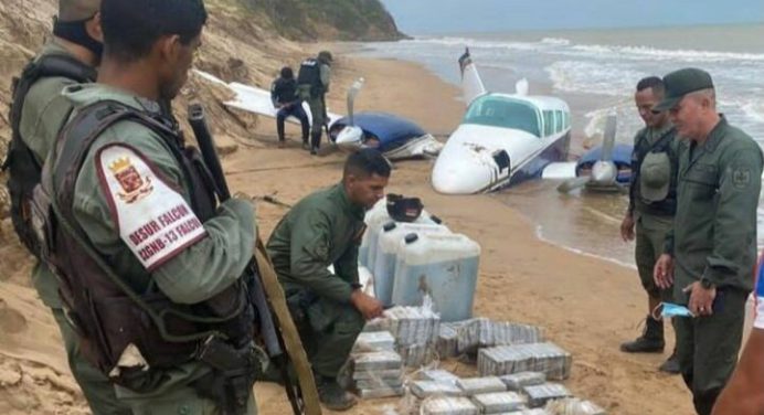 Avioneta con 120 panelas de cocaína se estrelló en Falcón