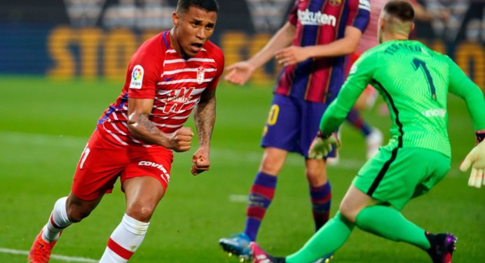 Machís marcó en victoria del Granada ante el Barcelona