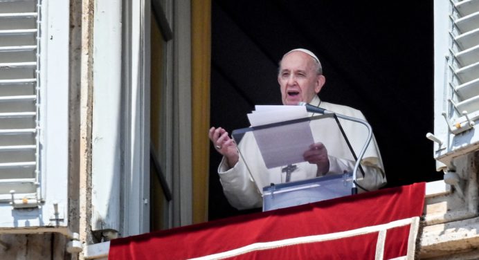 El papa Francisco expresó su preocupación por la violencia en Colombia