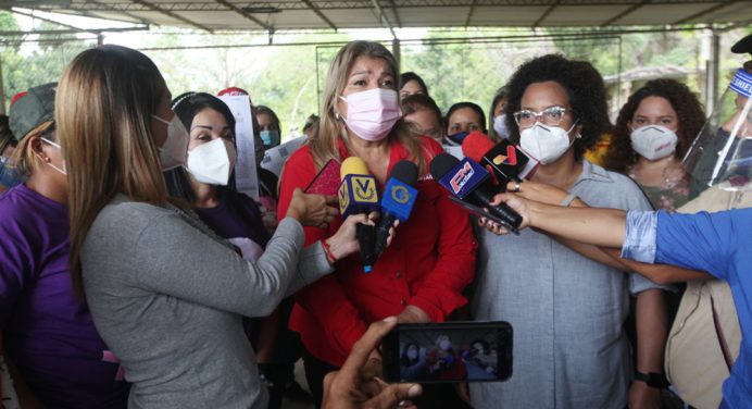 Gobernación y MinMujer entregaron 152 títulos de tierras a 256 monaguenses