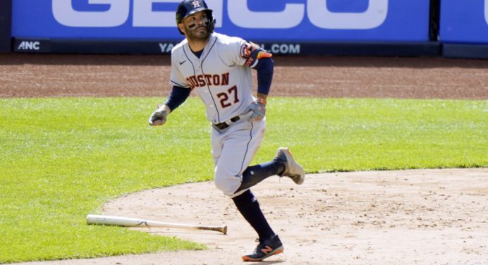 José Altuve alcanza los 1.649 hits con los Astros