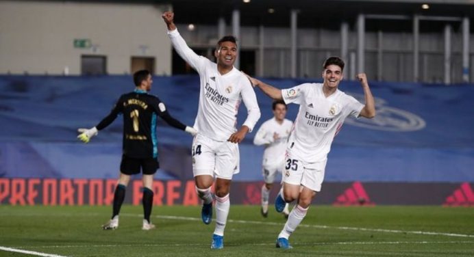 Real Madrid se aferra a la Liga Española