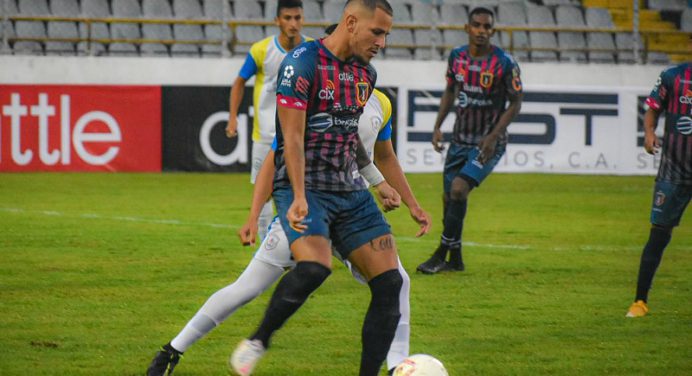 Monagas SC se mide esta noche a Atlético Venezuela en el Monumental