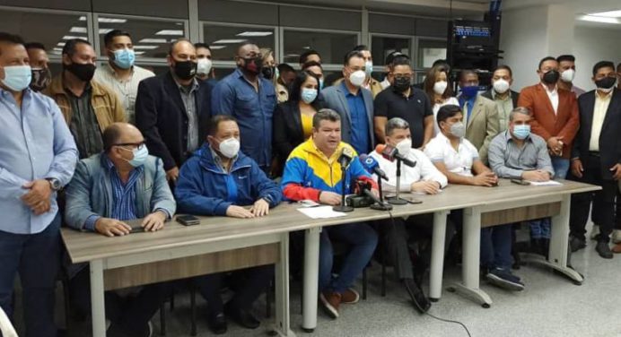 Primero Venezuela presentó sus precandidatos
