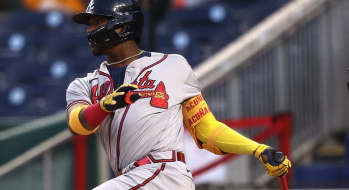 Ronald Acuña despachó su décimo jonrón de la campaña