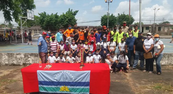 Somos Venezuela se despliega en la parroquia Los Godos