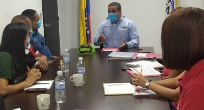 Transmonagas y planta Yutong reafirman acuerdo de trabajo