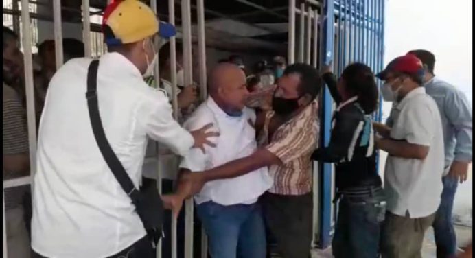 Trifulca en AD Monagas por el control de la casa del partido (+video)