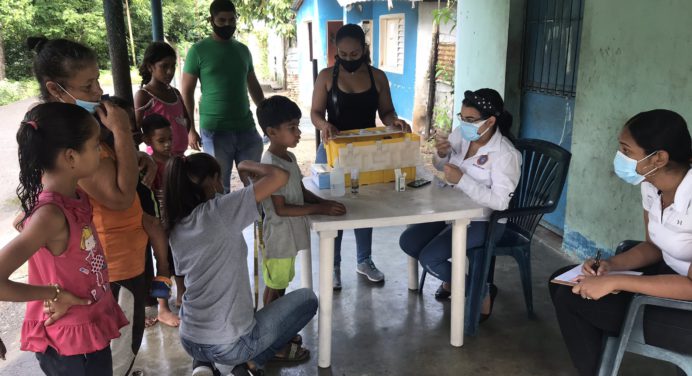 Atienden a más de 70 niños con jornada social en Caripito