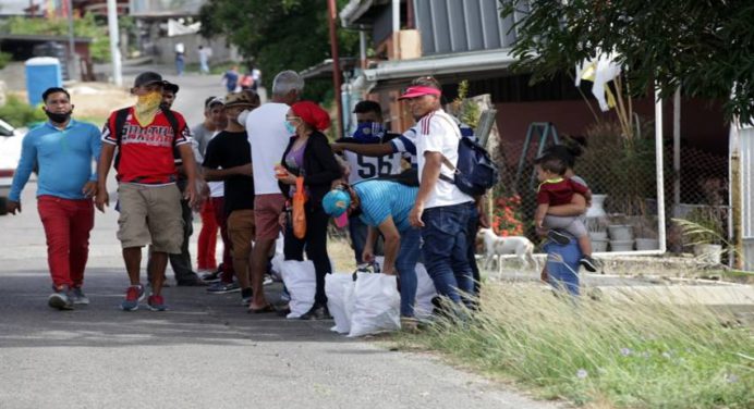 Cerca de 700 venezolanos regresarán de Trinidad y Tobago por desempleo