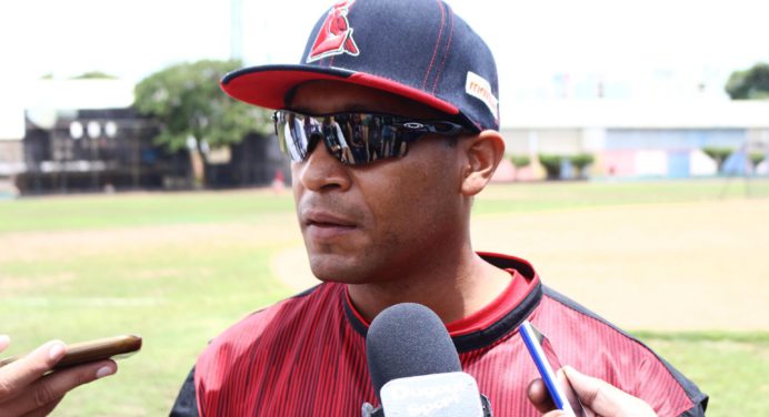 Dennis Malavé será el manager de Tiburones de La Guaira