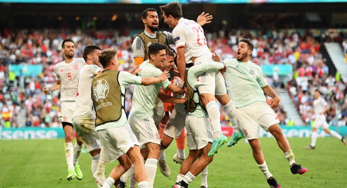 España liquidó a Croacia en prórroga y logró el pase a los cuartos de final