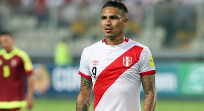 Paolo Guerrero quedó fuera de la convocatoria peruana