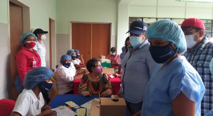 Más de 500 abuelos vacunados contra el Covid-19 en Sotillo