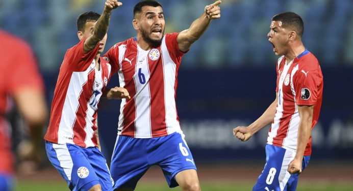Paraguay remontó y le ganó a Bolivia en la Copa América