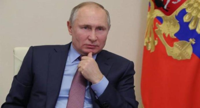 Putin promulga ley que impide a oposición «extremista» presentarse a comicios