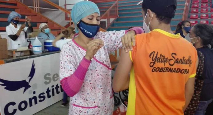 Reportan más de 12 mil dosis aplicadas contra el Covid-19 solo en puntos móviles