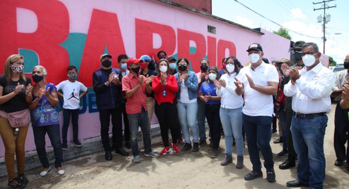 Activan “Sábados Tricolor”rehabilitando 97 viviendas en el sector Casas chinas