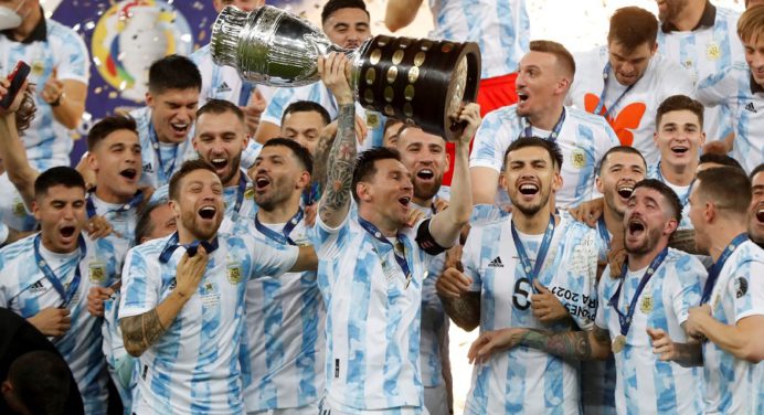 Argentina levanta la Copa América en el mítico «Maracaná»