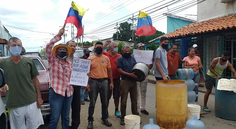 Los afectados aseguran que no han recibido respuestas de las autoridades