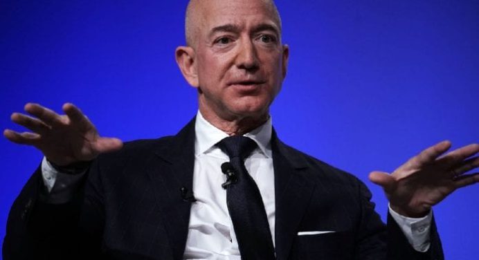 El fundador de Amazon ofrece 2.000 millones de dólares para volver a la Luna
