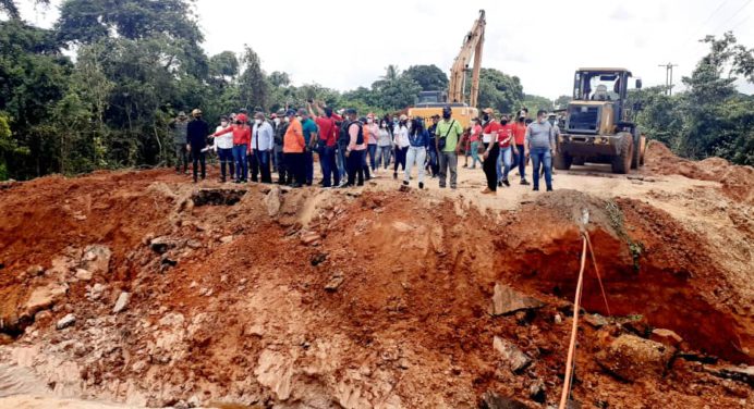Gobernadora Yelitza Santaella atiende emergencia por lluvias