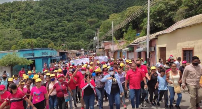 Yelitze Santaella recibe respaldo de estructuras en Acosta