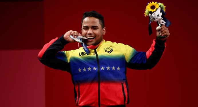 ¡Histórico! Keydomar Vallenilla conquista otra medalla de plata para Venezuela en Tokio