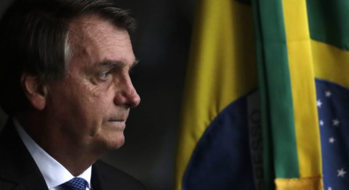 Jair Bolsonaro es hospitalizado por dolor abdominal