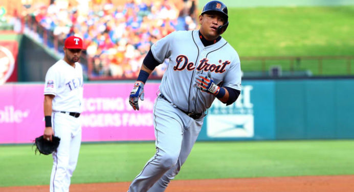 Miguel Cabrera tras las marcas de Hornsby y Ortiz en la MLB