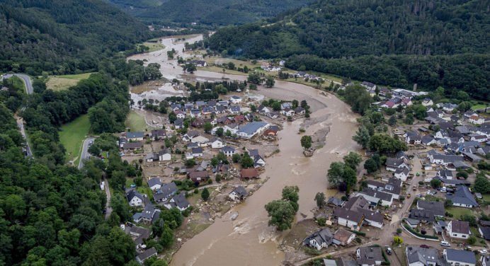 Sube a 103 la cifra de muertos por inundaciones en Alemania