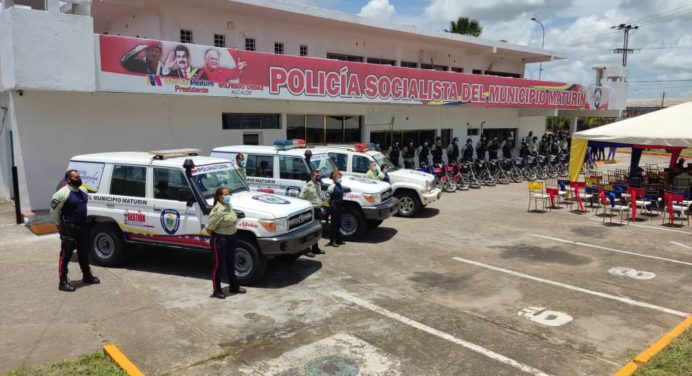 Alcalde Ordaz entregó tres patrullas repotenciadas a Polimaturín