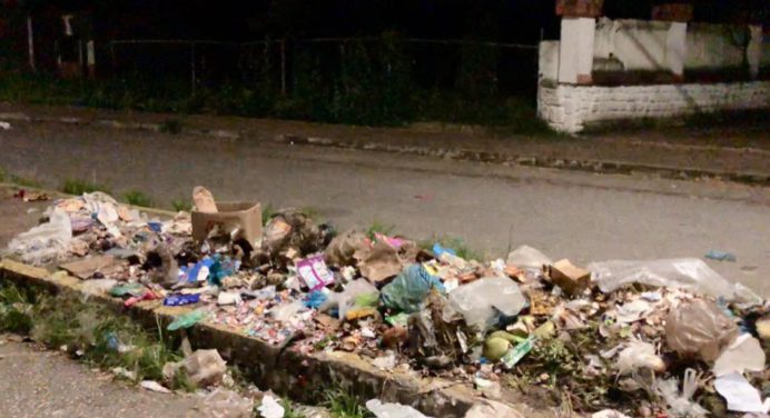 Andrés Pérez: Caripito está sumergido en la basura