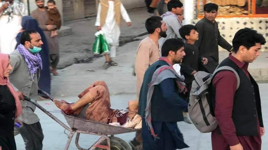 aumenta la cifra de muertos en el doble atentado en aeropuerto de kabul laverdaddemonagas.com kabul01