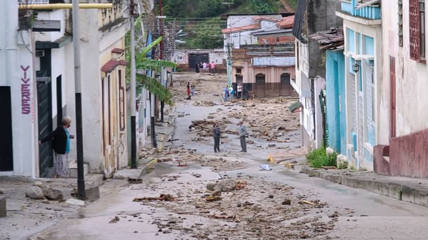 Aumentan a 20 fallecidos por inundaciones en Mérida