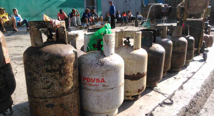 Residentes de Bello Campo exigen suministro de gas doméstico