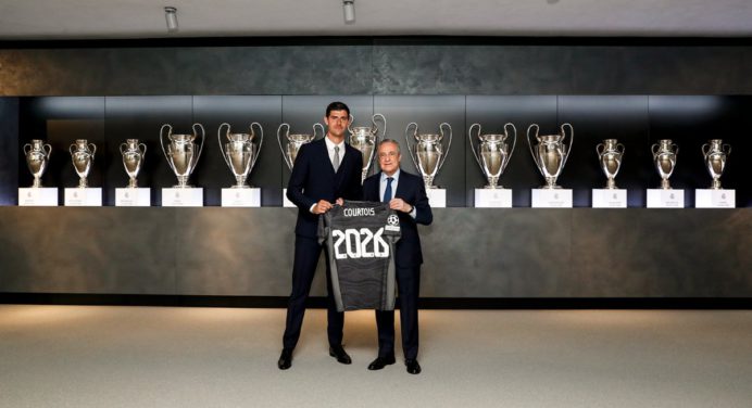 Courtois extendió contrato con el Real Madrid hasta 2026