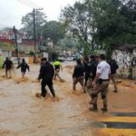 huracan grace deja al menos ocho muertos en mexico laverdaddemonagas.com huracan grace diario de xalapa