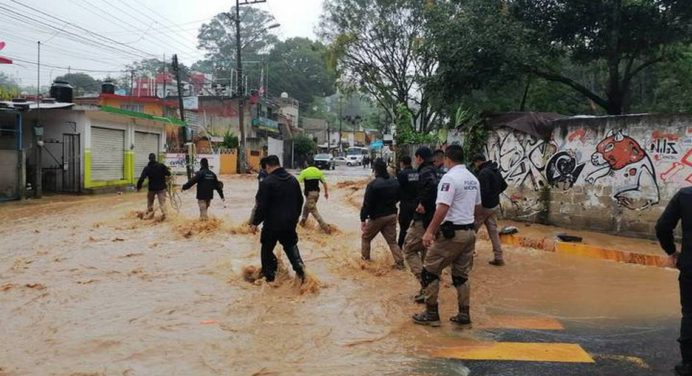 Huracán Grace deja al menos ocho muertos en México