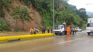 lluvias causan deslizamientos de rocas en autopista valencia puerto cabello laverdaddemonagas.com cac