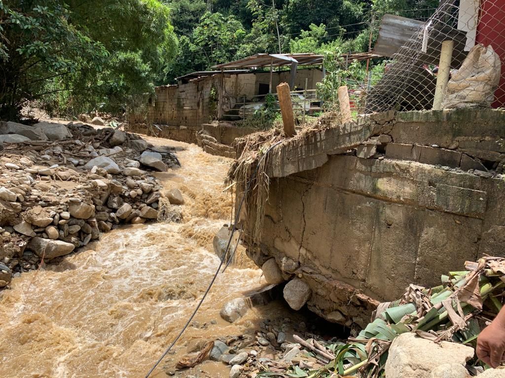 Lluvias generan inundaciones y daños considerables en Mérida