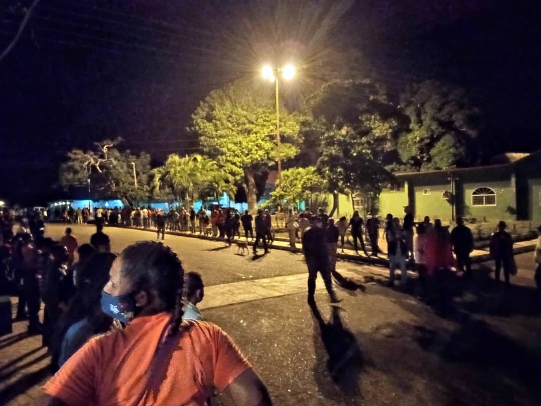 militancia del psuv se aboco a los centros de votaciones desde tempranas horas laverdaddemonagas.com whatsapp image 2021 08 08 at 5.16.10 am