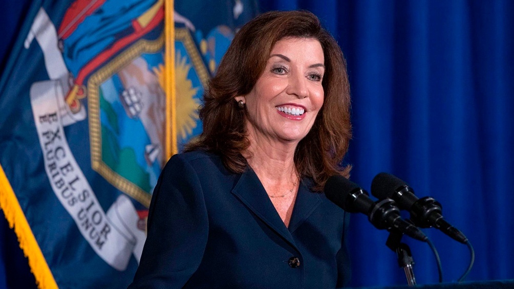 Nueva York cuenta con su primera mujer gobernadora